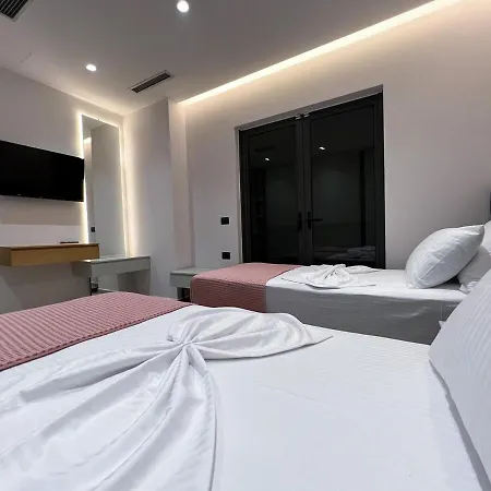 Azure Serenity Suite 9 * ساراندا
